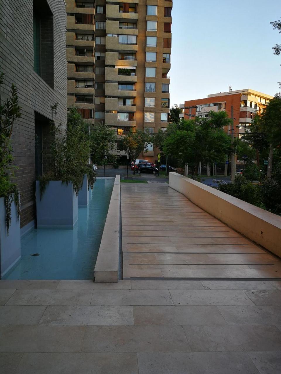 Austral Rentahome Republica árabe De Egipto * Santiago de Chile